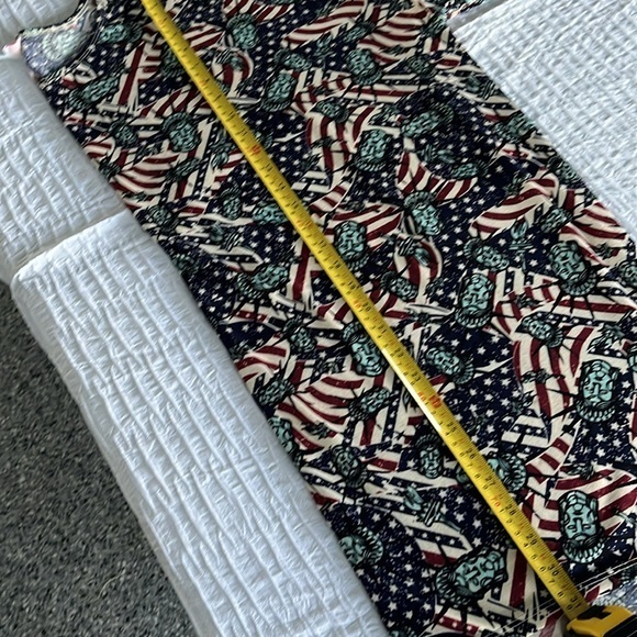 Lularoe top American flag 🇺🇸 patriotic patriotic 4th of July Lady‎ Liberty 2XL - Picture 4 of 7